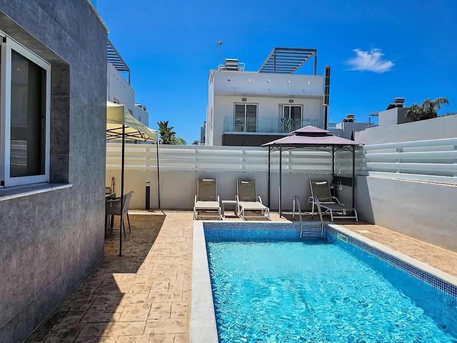 Nissi Beach Villa Holiday Ayia Napa
