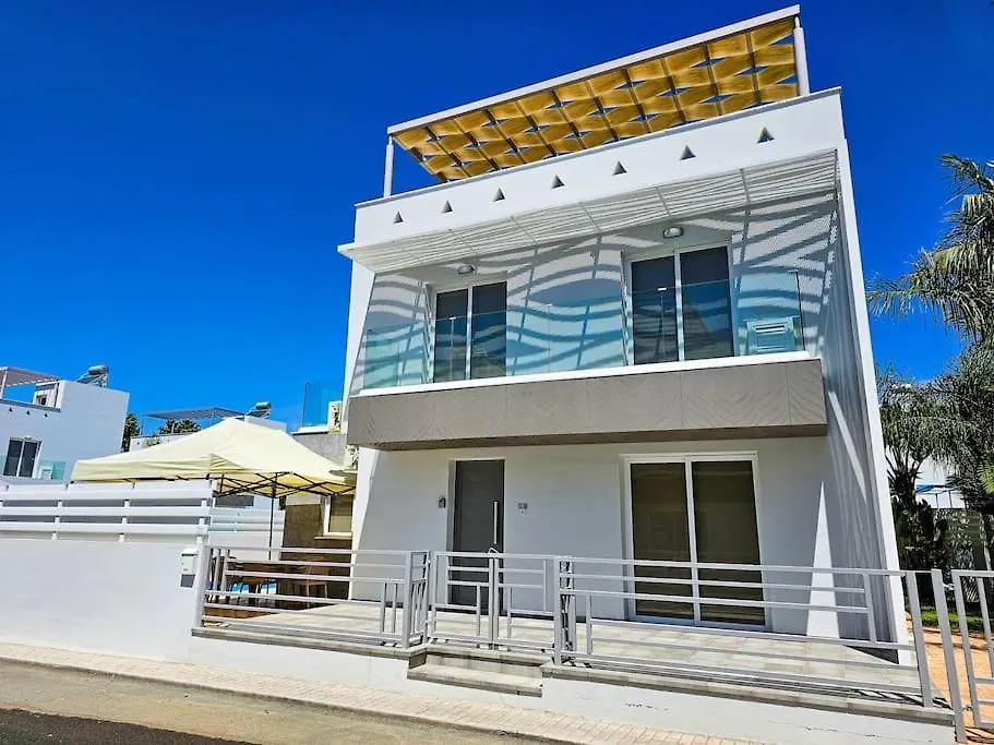 Nissi Beach Villa Holiday Ayia Napa 0*,  Cipro